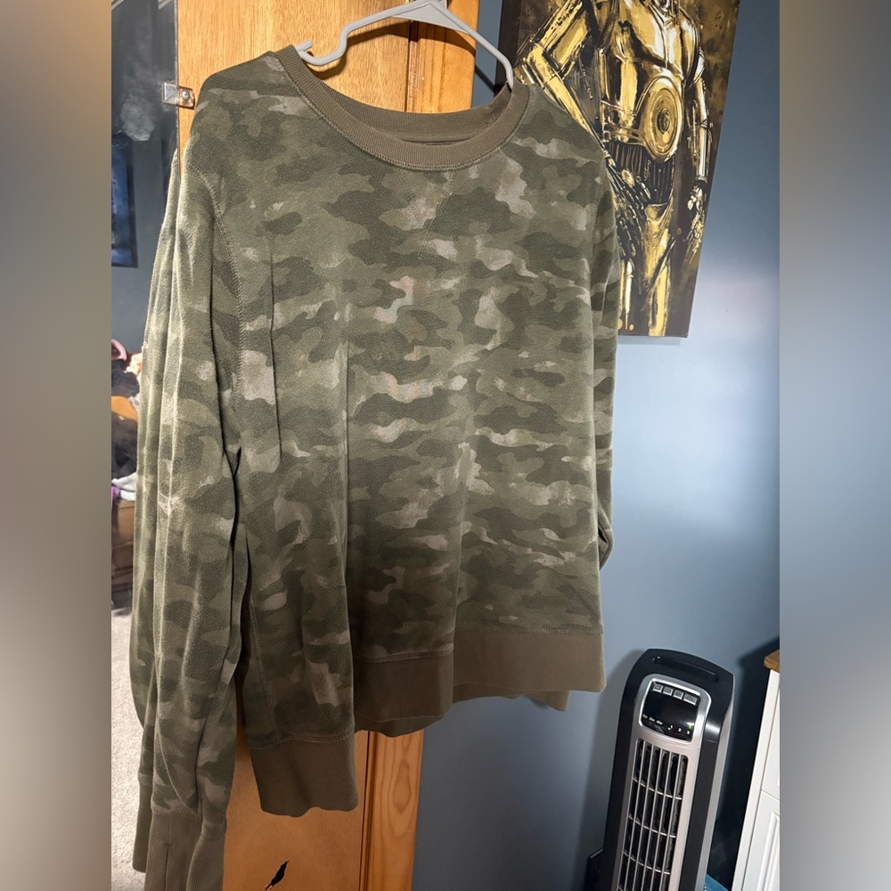 Tek Gear Green Camouflage Sweatshirt
